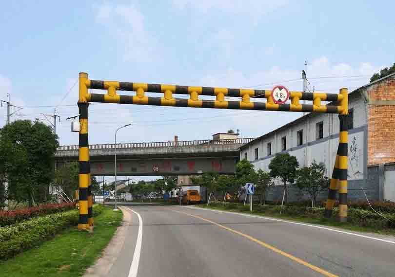 昆明铁路限高架