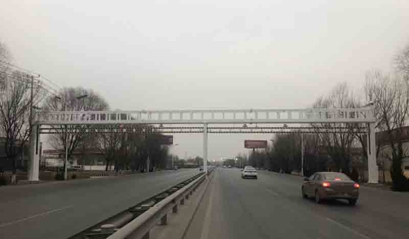 昆明公路限高杆